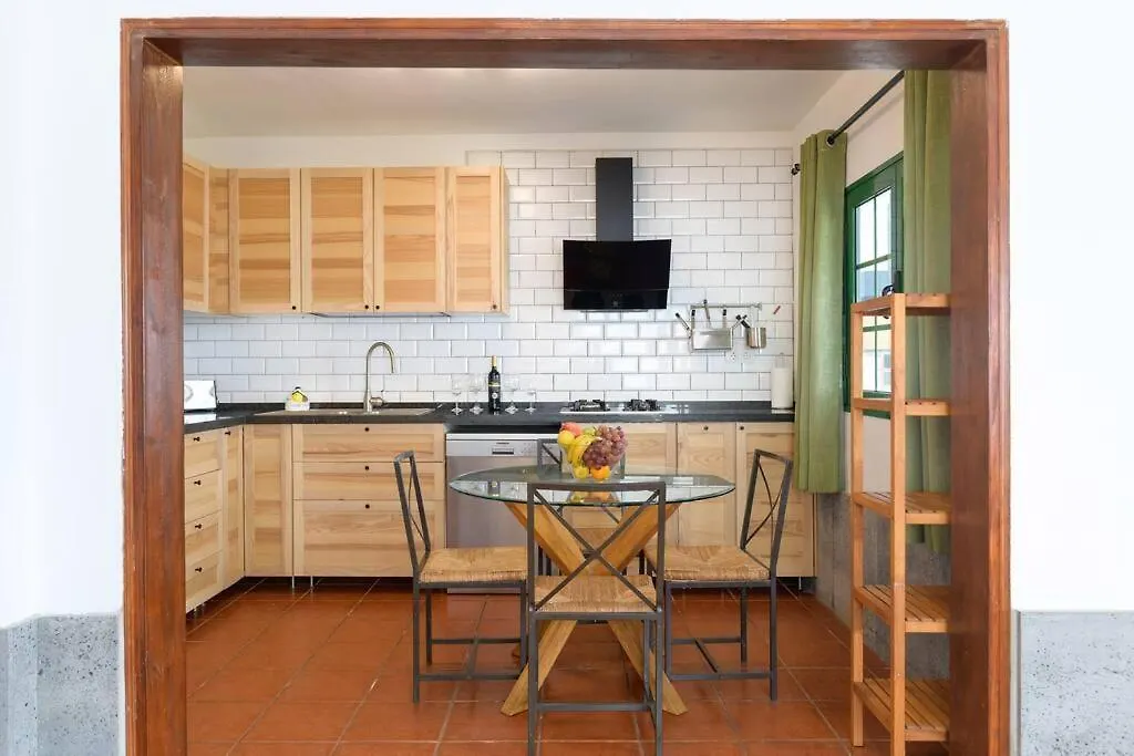 Hermosa Casa Vacacional, Muy Cerca A La Playa. Guatiza