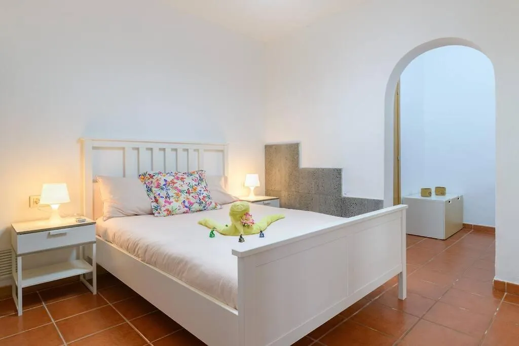 Hermosa Casa Vacacional, Muy Cerca A La Playa. Guatiza Apartment
