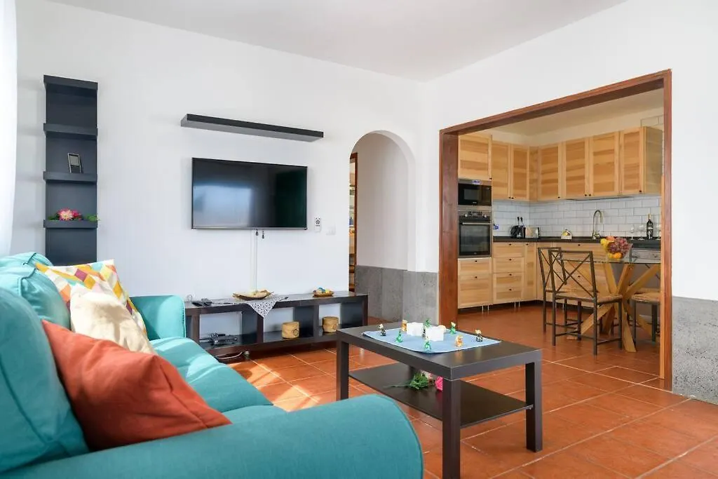 Hermosa Casa Vacacional, Muy Cerca A La Playa. Guatiza
